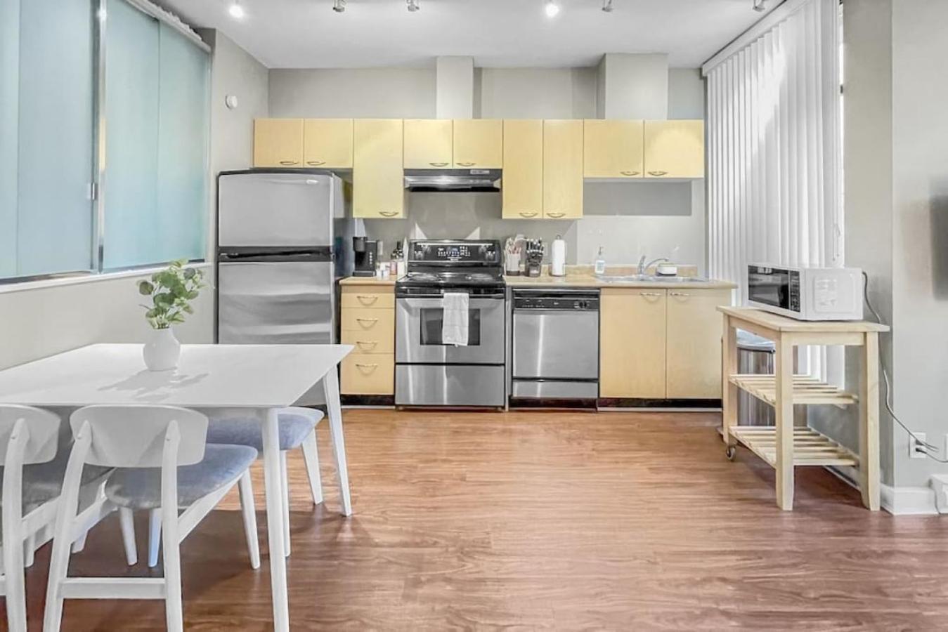 Top Floor Unit On Granville Strip Yaletown Area Vancouver Luaran gambar